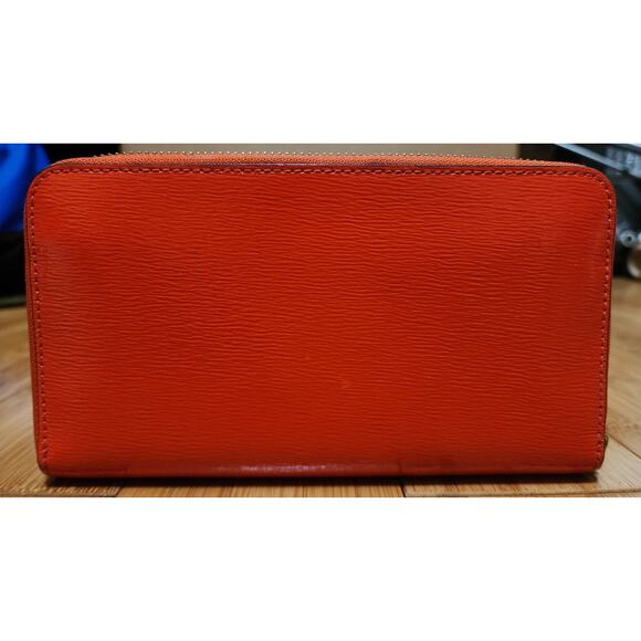 Tory Burch Robinson Zip Around Continental Travel Wallet Patent Leather Orange - Picture 2 of 8